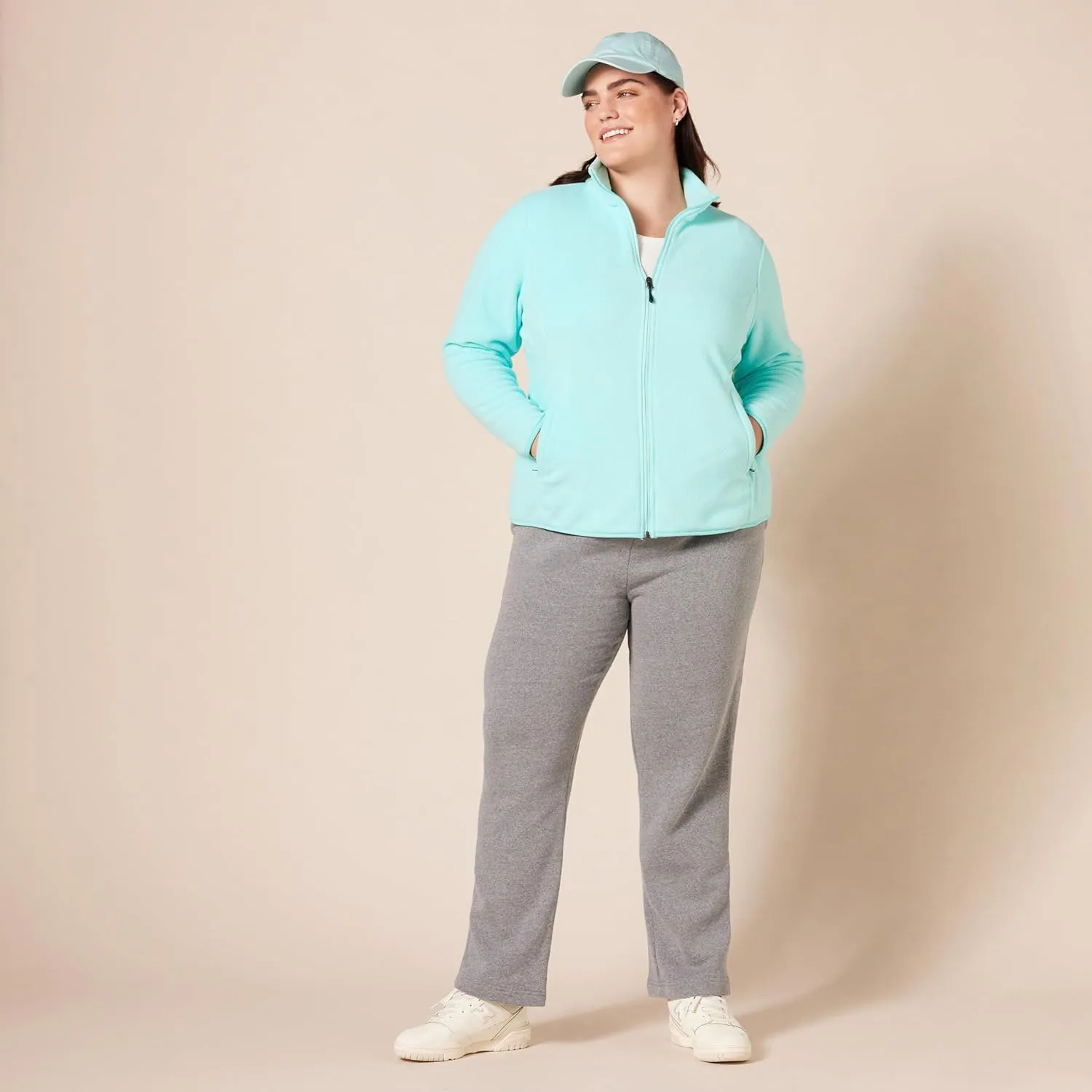 Amazon Essentials Women's Classic-Fit Full-Zip Polar Soft Fleece Jacket (Available in Plus Size)