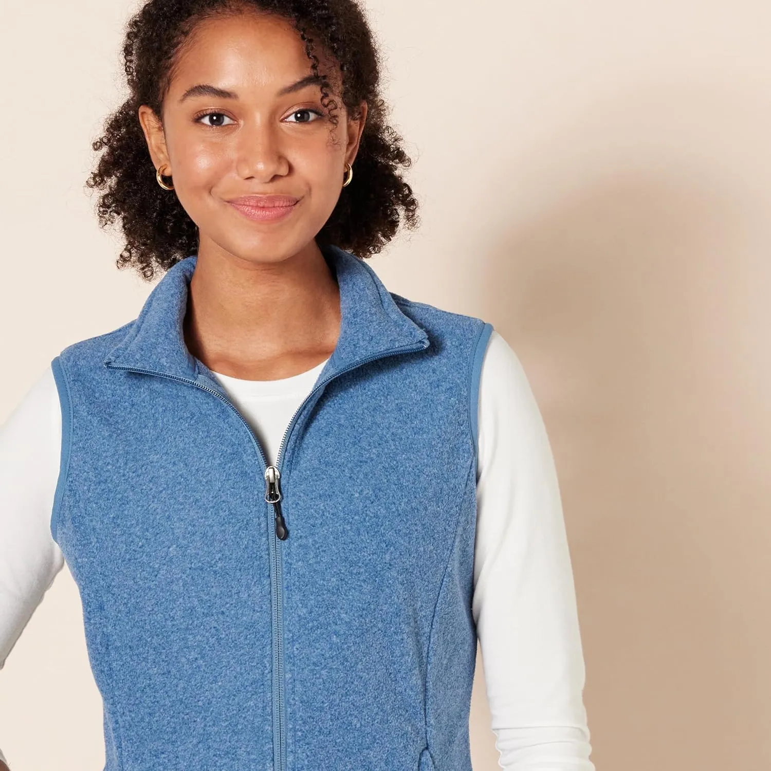 Amazon Essentials Women's Classic-Fit Sleeveless Polar Soft Fleece Vest (Available in Plus Size)