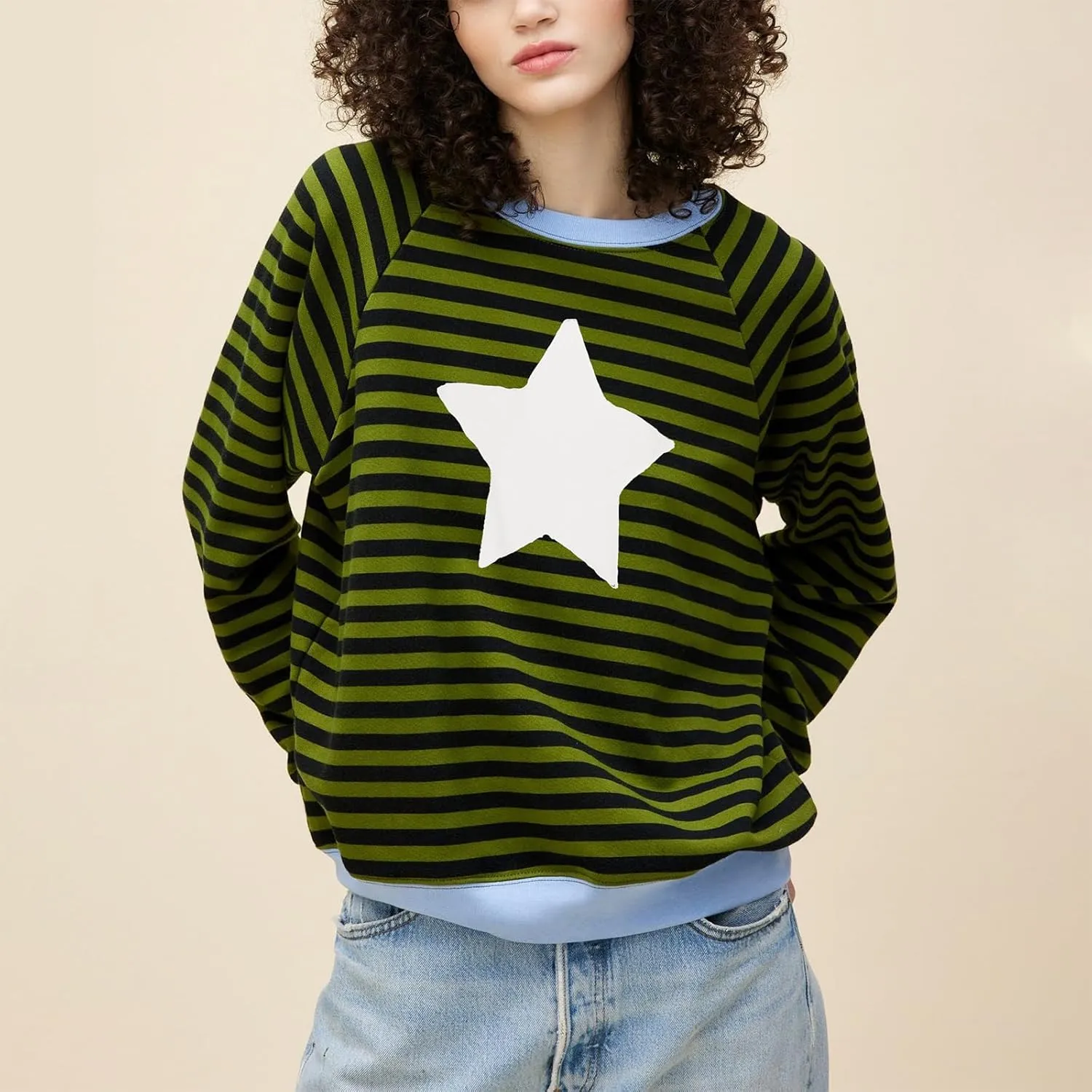 Amiblvowa Y2K Oversized Sweatshirt for Women Cute Star Graphic Long Sleeve Crewneck Sweatshirt Aesthetic Pullover Jackets
