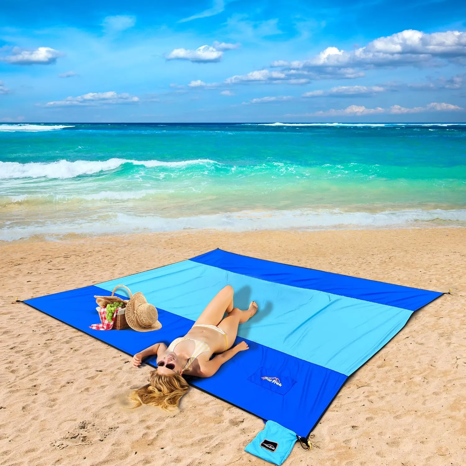 Beach Blanket Sandproof, Extra Large Beach Mat, Sand Free Mat Quick Drying, Lightweight, Soft & Durable Mat for Beach, Yard (Blue & Sky Blue, 10 x 10 FT (1～9 Person))