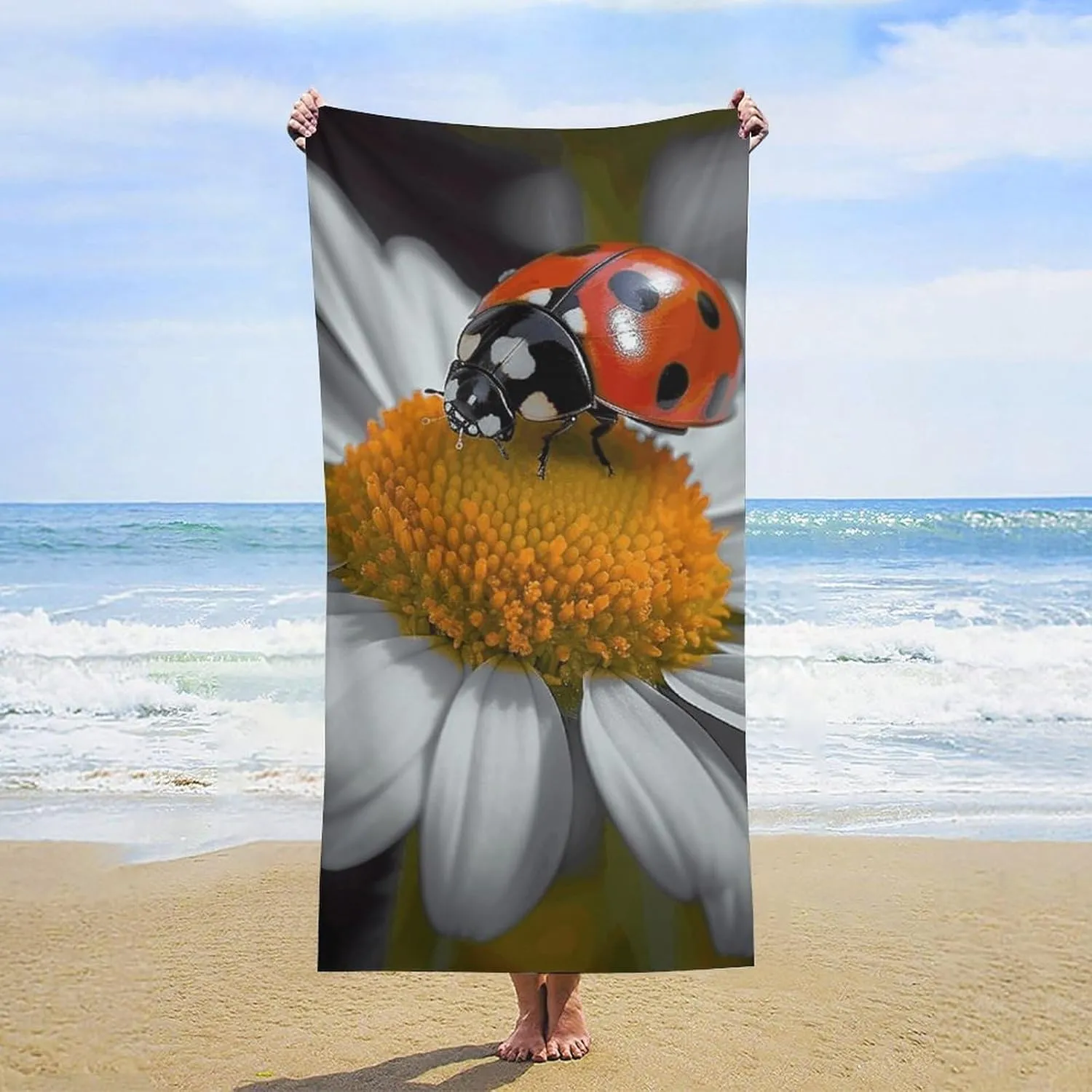 Beach Towel Ladybug Daisy Microfiber Bath Towels Quick Dry Towel for Swimmers Sand Proof Beach Towels Absorbent Bathroom Towel for Hotel Gym Spa Yoga Bath Towel 31.5"x63"
