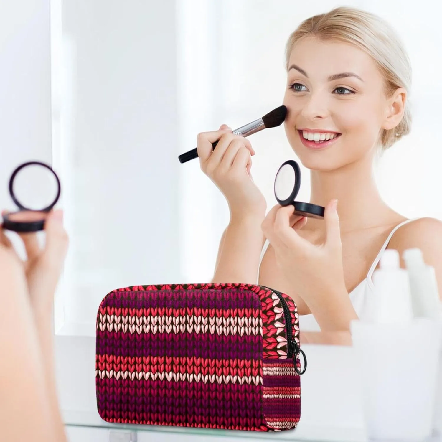 Dark Red Knit Stripe Pattern Small Makeup Bags for Women Teen Girls, Makeup Storage Bag with Zipper Accessories Organizer Bag for Travelling