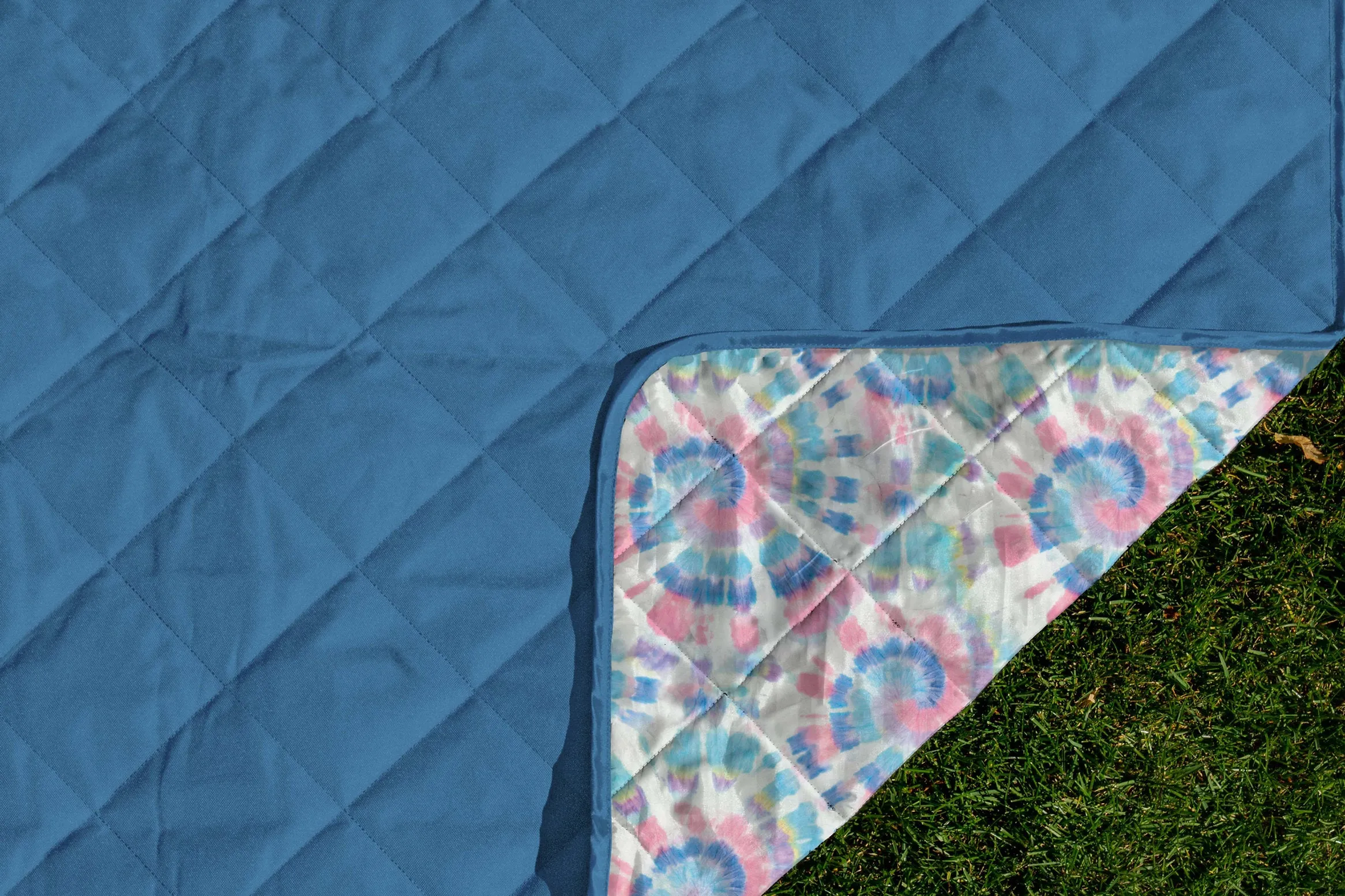 Geckobrands Outdoor All Season Blanket 56"x72"
