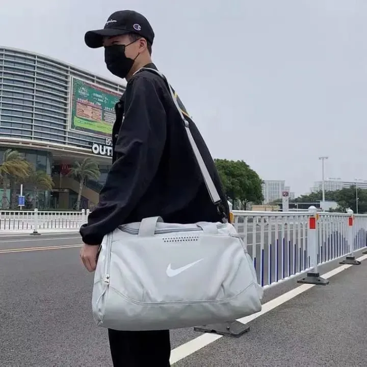 Gym bag sports bag duffle bag