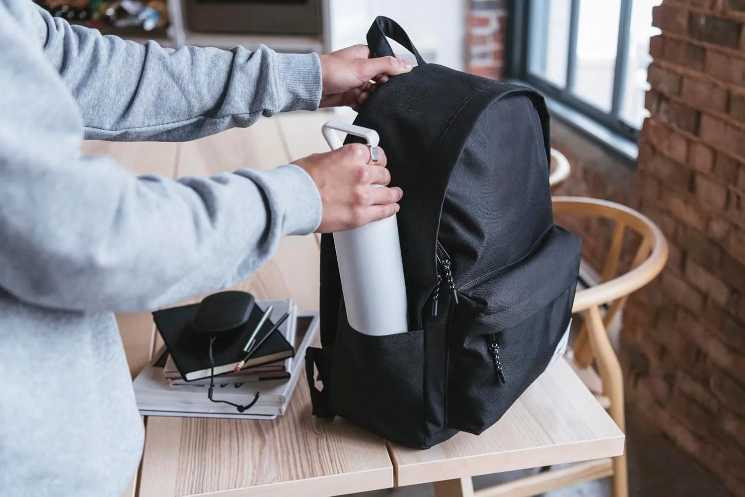 Herschel Supply Co. Classic Backpack, Black (New), Standard-26L