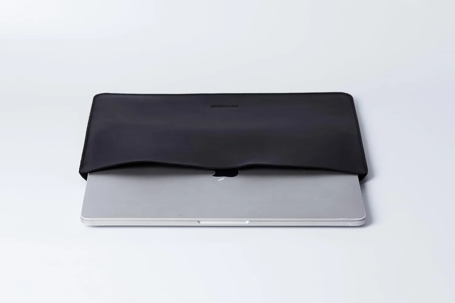 INCARNE Leather Laptop Case 15.6 inch Compatible with MacBook 15 inch Sleeve, Leather Laptop Sleeve Made for MacBook Air 15" M2 A2941, Genuine Leather, Black