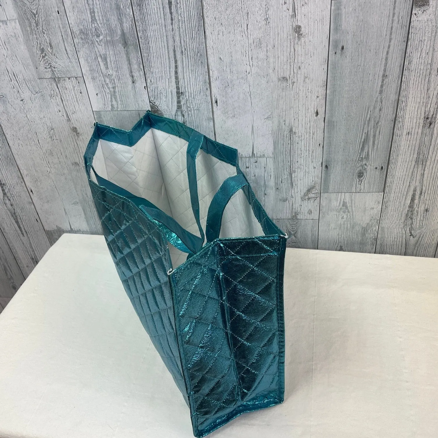 Lot of 6  Reusable Dog Fruit Animal St Louis Cityscape Handle Shopping Tote Bags