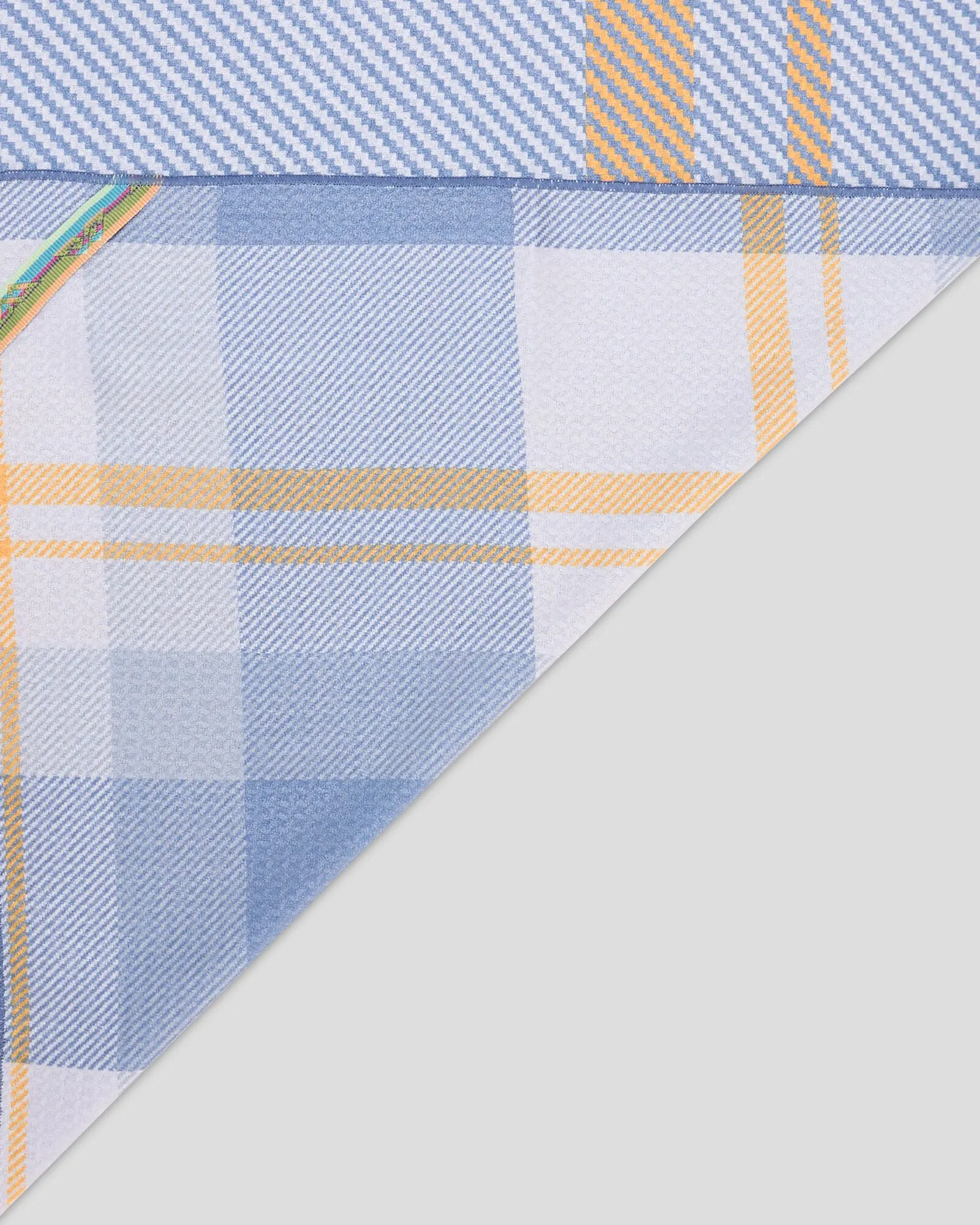 Roamer Sand Proof Beach Towel - Dove Blanket Print