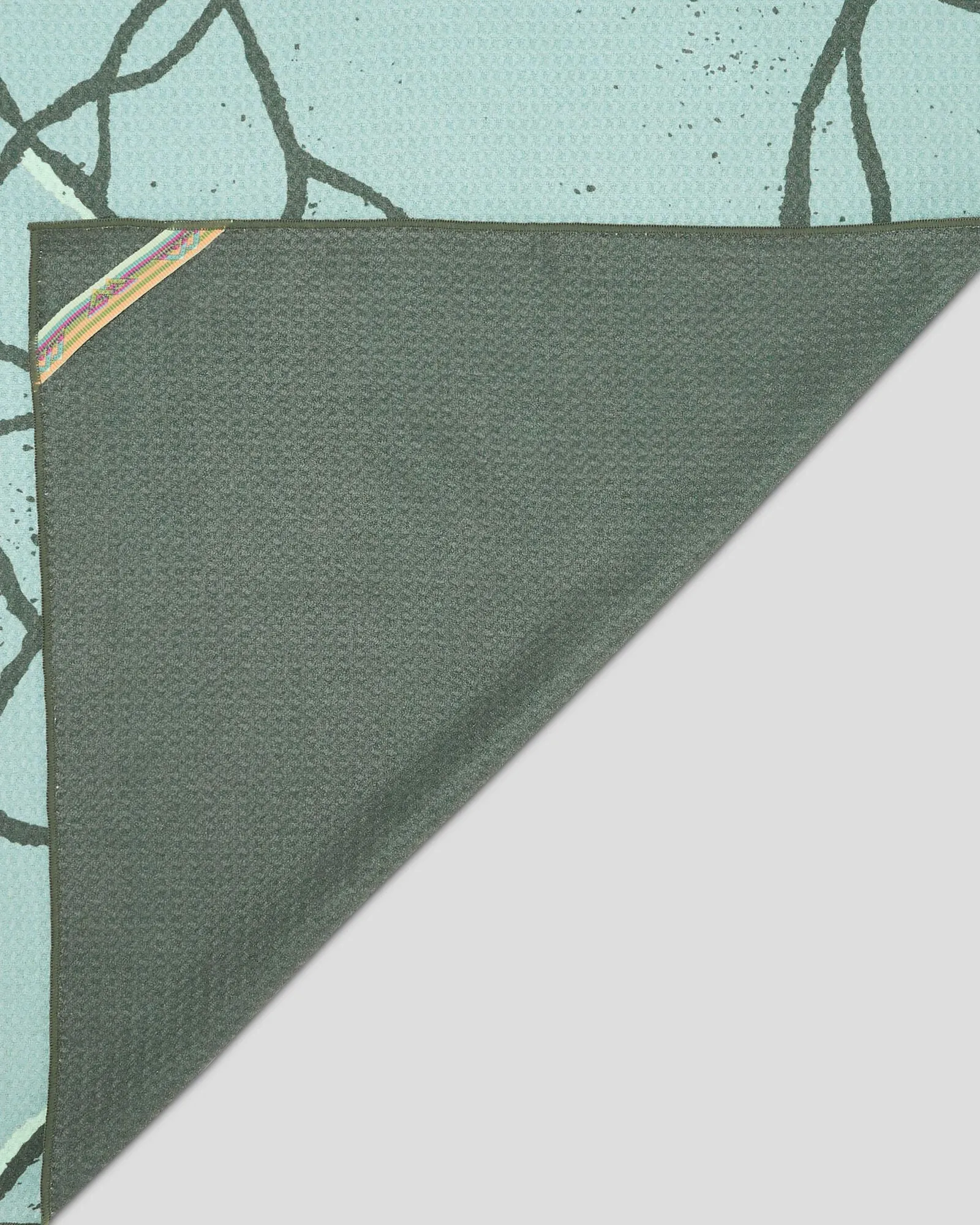 Roamer Sand Proof Beach Towel - Gum Tree Rocky Print