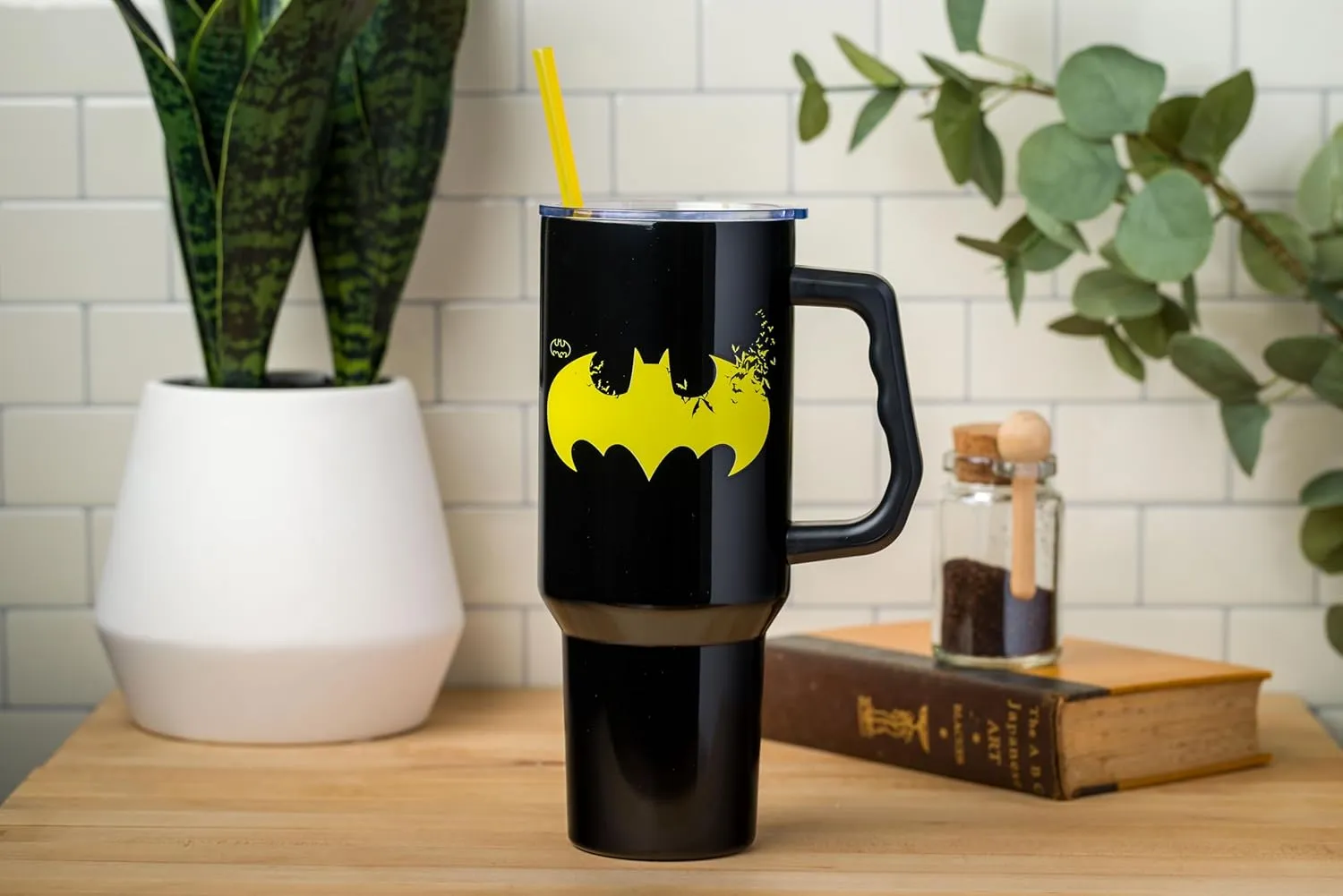 Silver Buffalo DC Comics Batman Logo Stainless Steel Tumbler with Handle and Straw, Fits in Standard Cup Holder, 40 Ounces