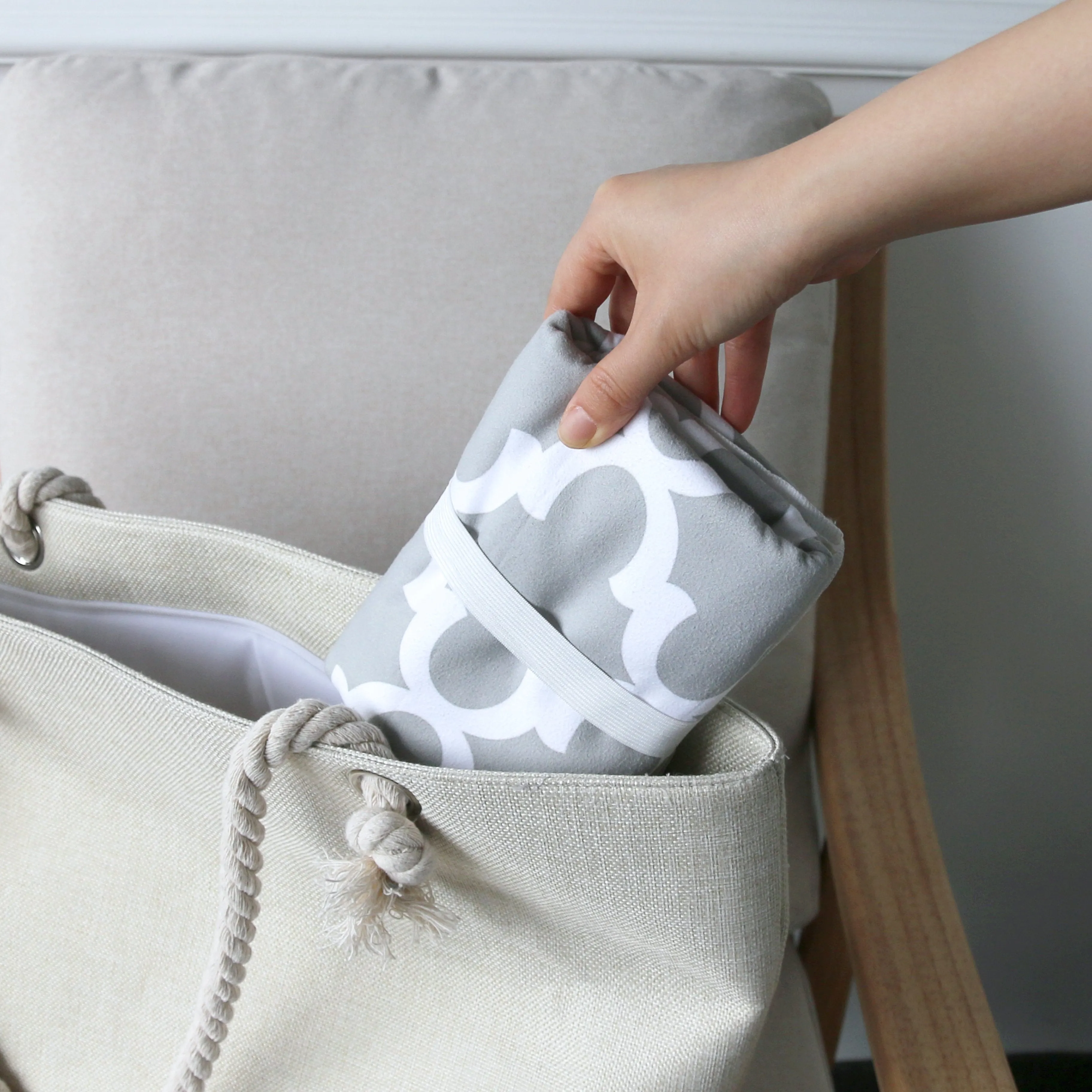 The Original Turtle Island Round Sand-Free Towel