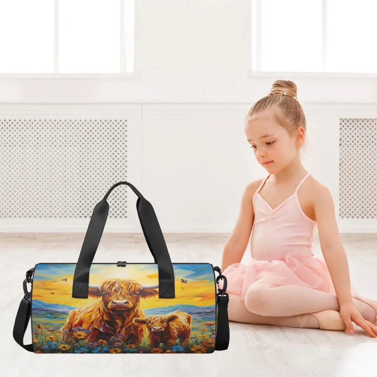 Travel Duffel Bag Highland Cow Flower Sports Gym Bag for Womens Mens, Waterproof Weekend Overnight Bags Lightweight Carry on Bags for Airplanes Yoga Dance Beach Swim Hospital Holdalls,A-538