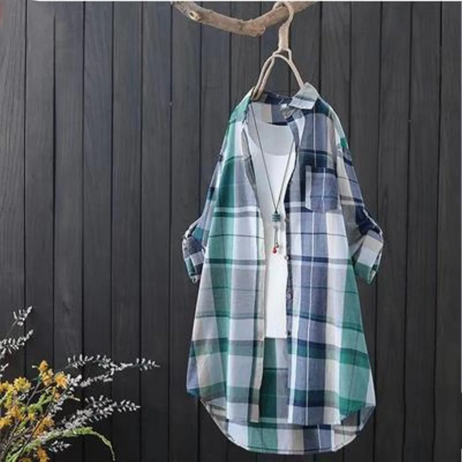 Women Plus Size Plaid Sweatshirt Casual Loose Fit Color Block Button Down Cadigan Top Trendy Long Sleeve Lapel Jacket