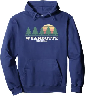 Wyandotte MI Vintage Throwback Tee Retro 70s Design Pullover Hoodie