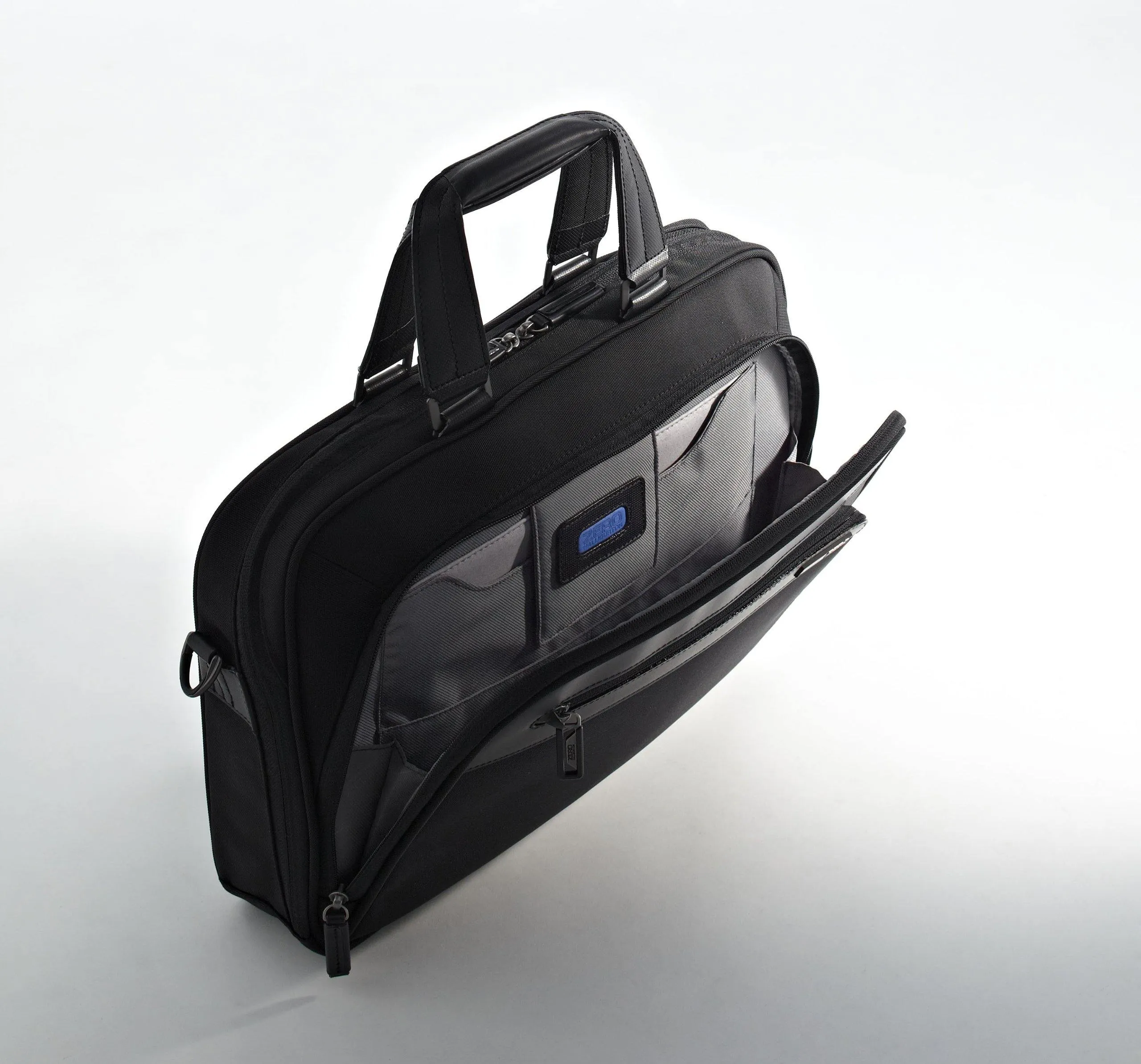 ZERO Halliburton Profile 3" Slim Computer Brief